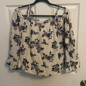 American Eagle Floral Blouse.